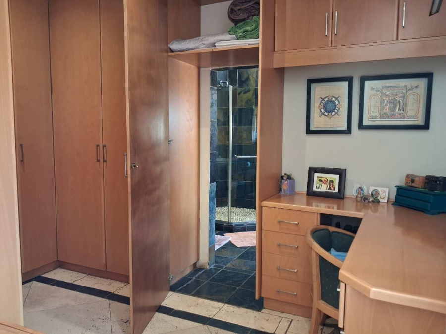 4 Bedroom Property for Sale in Randhart Gauteng