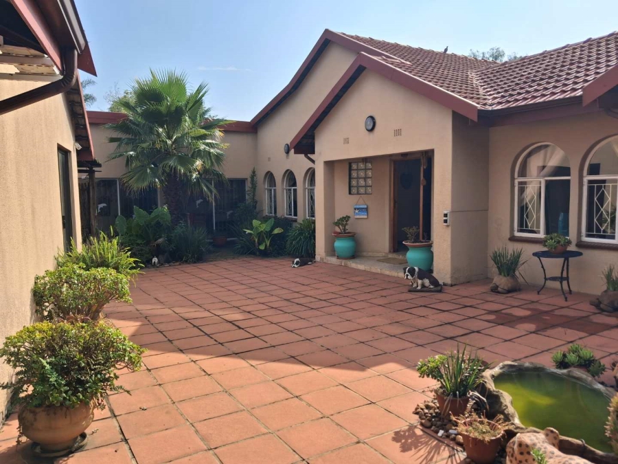 4 Bedroom Property for Sale in Randhart Gauteng