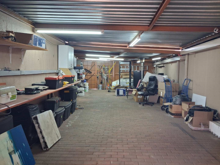 4 Bedroom Property for Sale in Randhart Gauteng