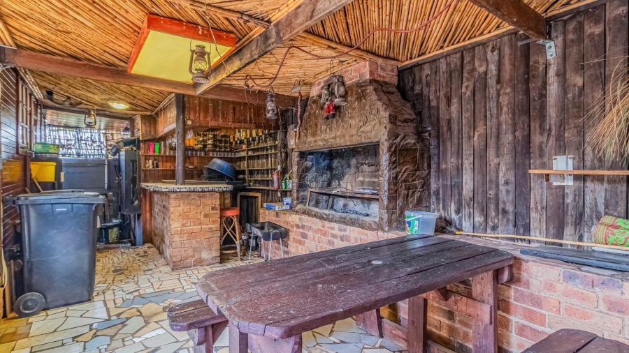 3 Bedroom Property for Sale in Montclair Gauteng