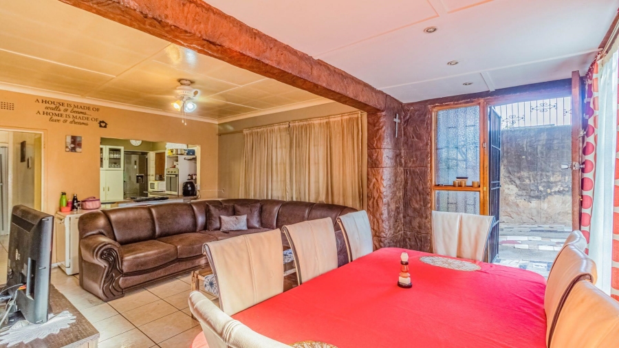 3 Bedroom Property for Sale in Montclair Gauteng