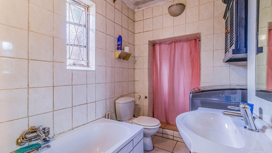 3 Bedroom Property for Sale in Montclair Gauteng