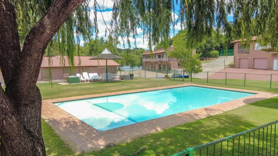 4 Bedroom Property for Sale in Vaaloewer Gauteng