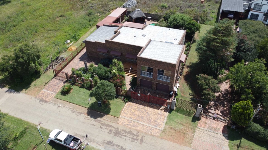 5 Bedroom Property for Sale in Vaaloewer Gauteng