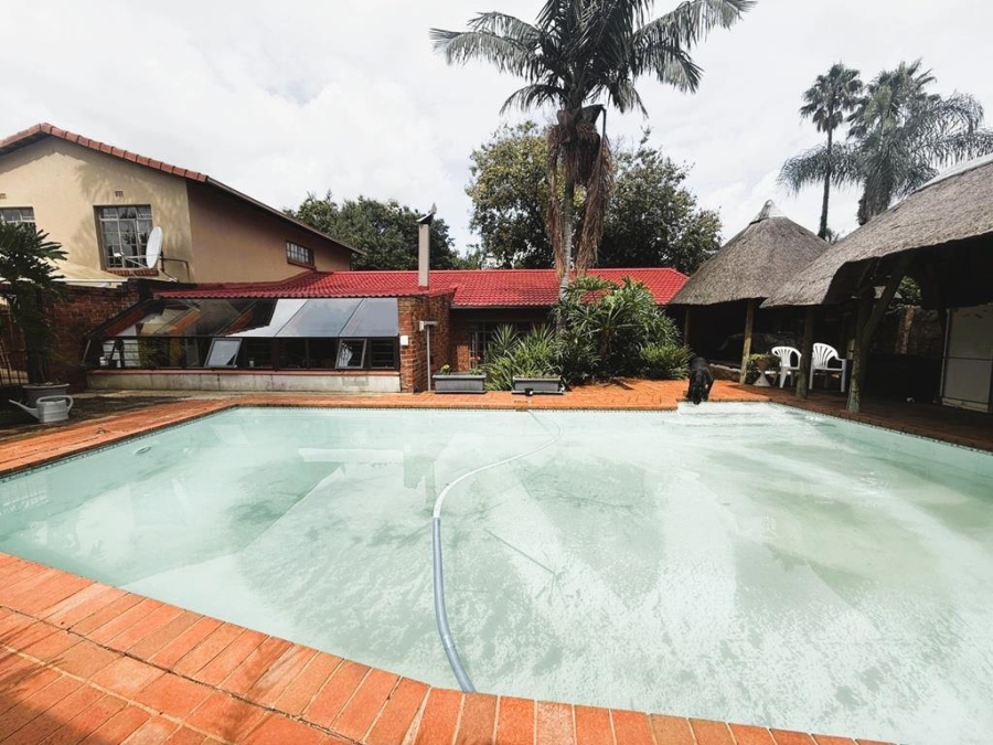 4 Bedroom Property for Sale in Allens Nek Gauteng