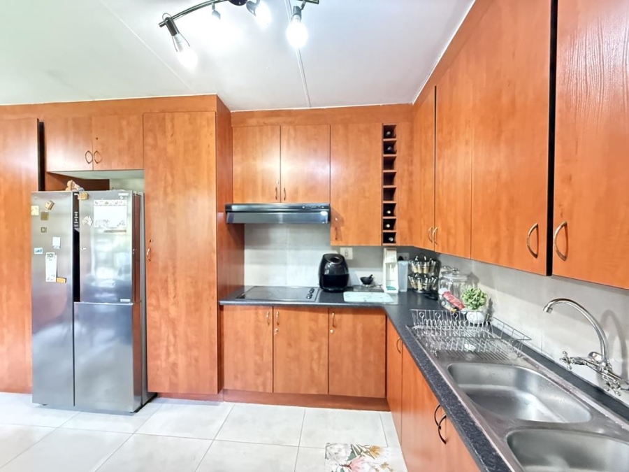 4 Bedroom Property for Sale in Allens Nek Gauteng