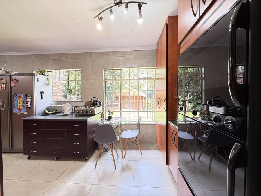 4 Bedroom Property for Sale in Allens Nek Gauteng