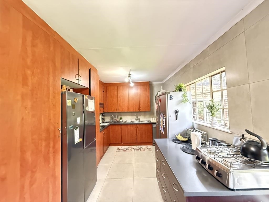 4 Bedroom Property for Sale in Allens Nek Gauteng