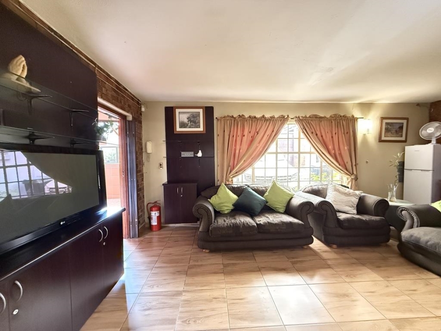 4 Bedroom Property for Sale in Allens Nek Gauteng