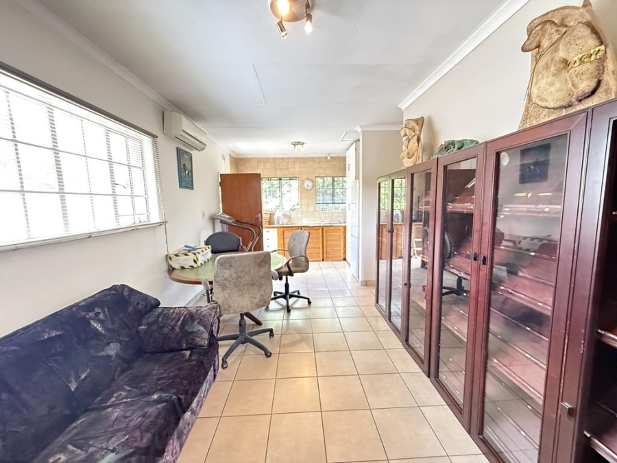 4 Bedroom Property for Sale in Allens Nek Gauteng