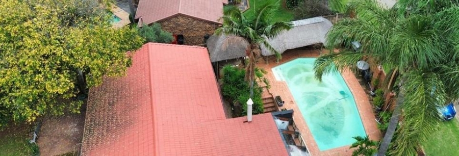 4 Bedroom Property for Sale in Allens Nek Gauteng