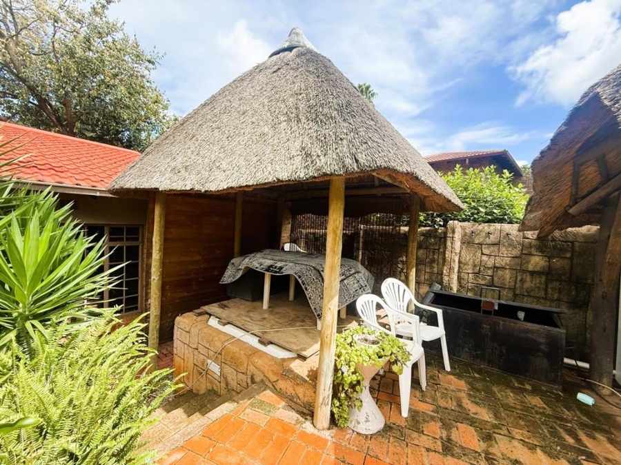 4 Bedroom Property for Sale in Allens Nek Gauteng