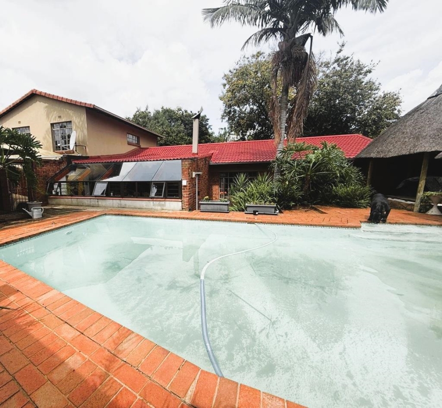 4 Bedroom Property for Sale in Allens Nek Gauteng