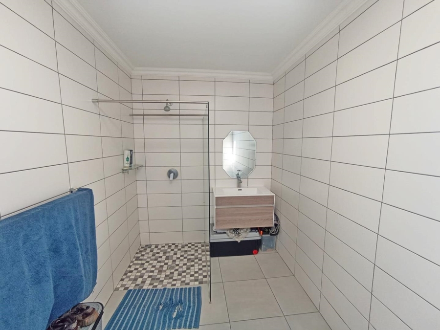 To Let 2 Bedroom Property for Rent in Franklin Roosevelt Park Gauteng