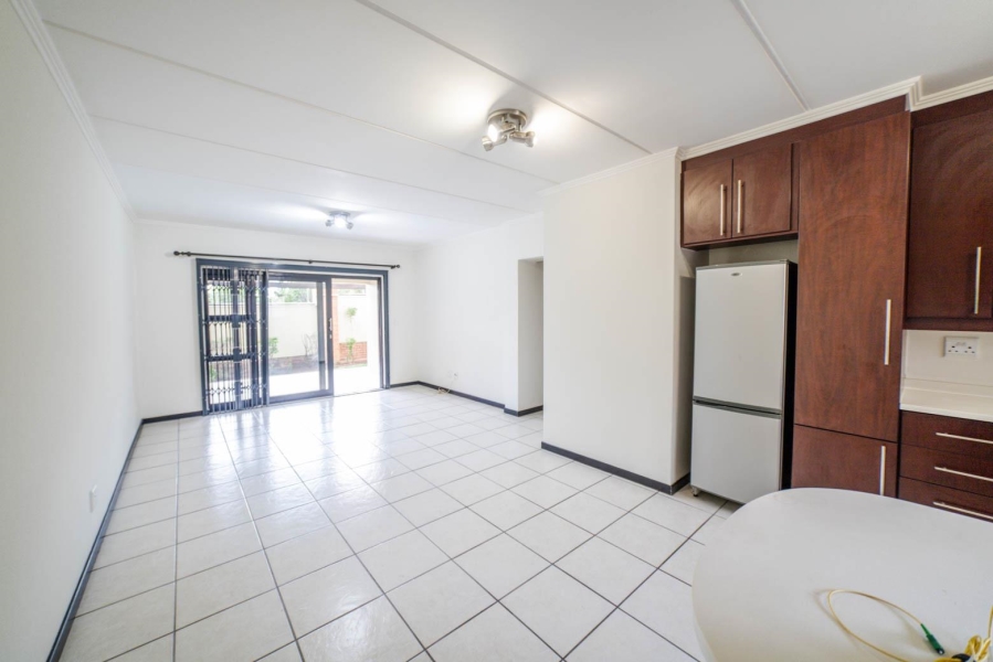 2 Bedroom Property for Sale in Sunninghill Gauteng