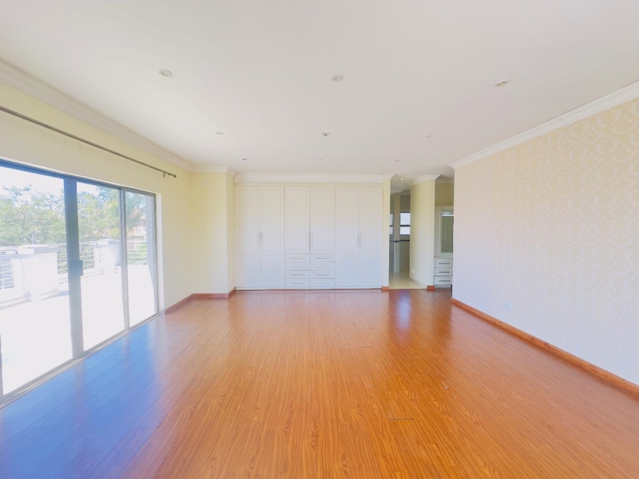 5 Bedroom Property for Sale in Blue Valley Golf Estate Gauteng