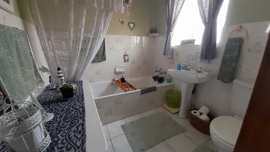 2 Bedroom Property for Sale in Birchleigh Gauteng