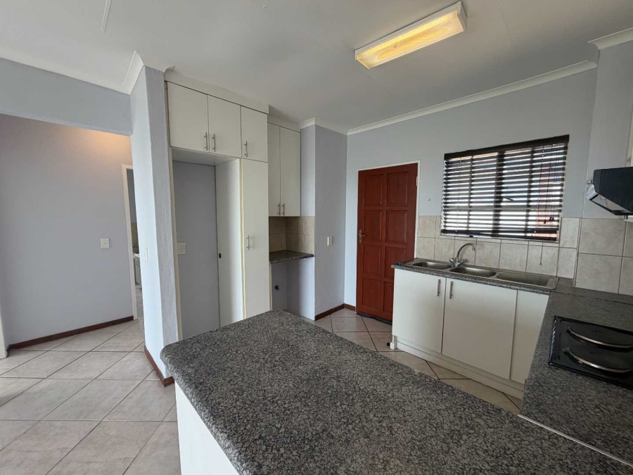 2 Bedroom Property for Sale in Noordheuwel Gauteng