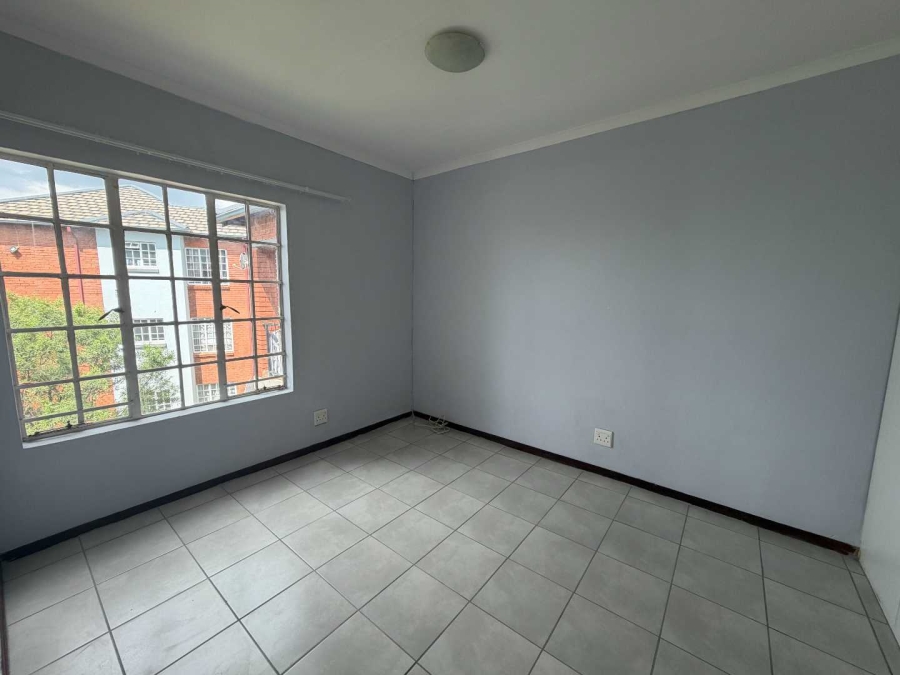 2 Bedroom Property for Sale in Noordheuwel Gauteng