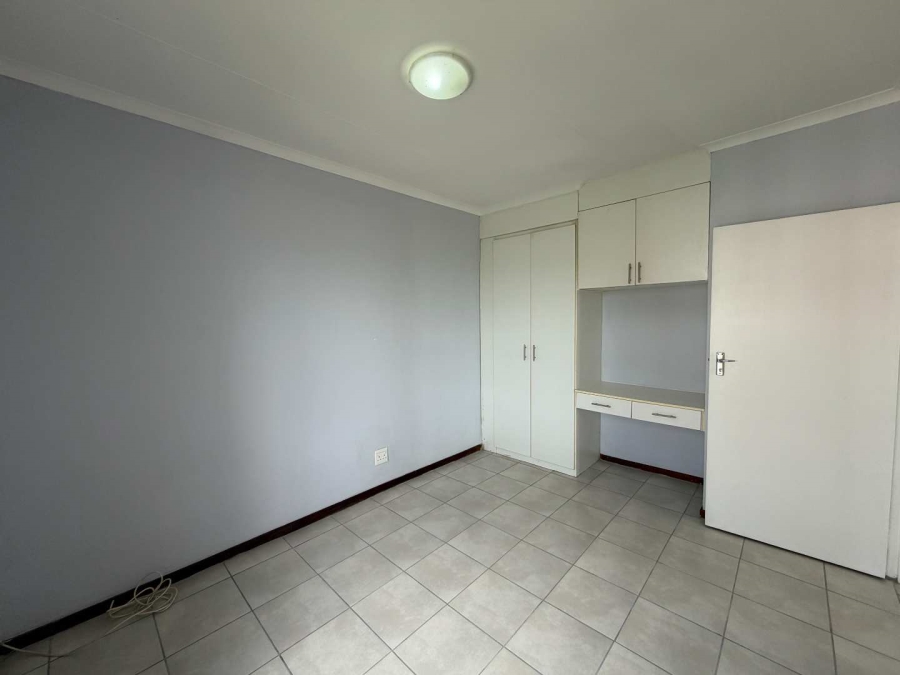 2 Bedroom Property for Sale in Noordheuwel Gauteng