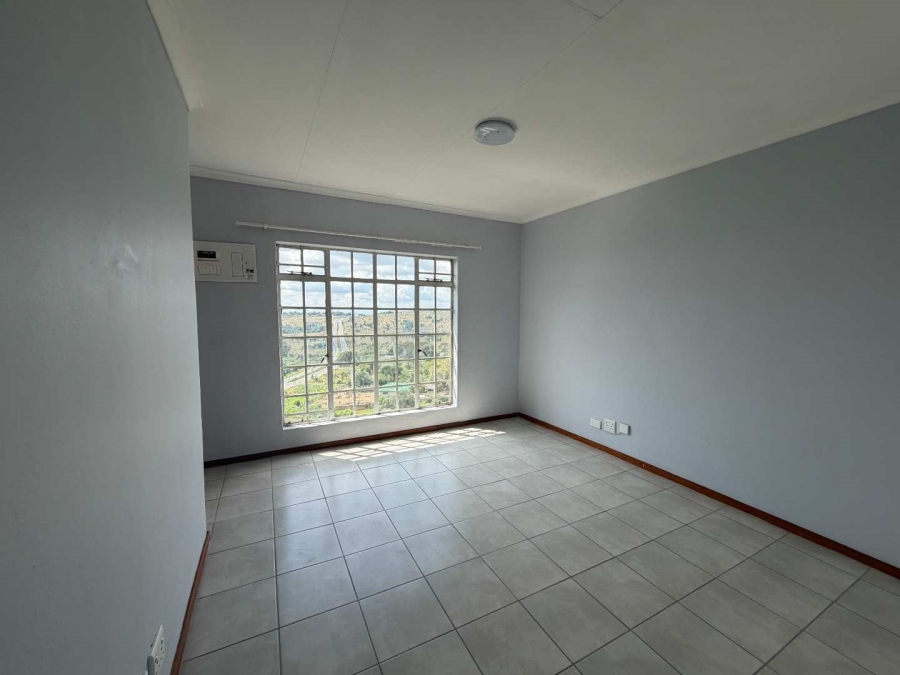 2 Bedroom Property for Sale in Noordheuwel Gauteng