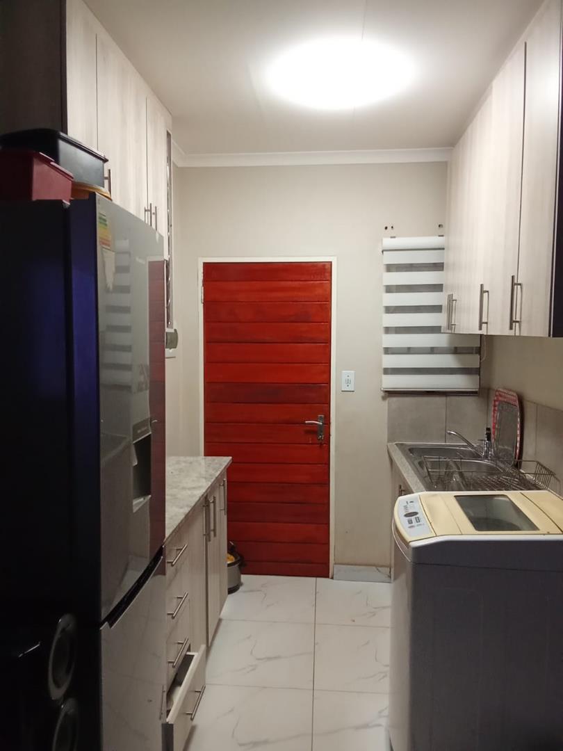 2 Bedroom Property for Sale in Lehae Gauteng