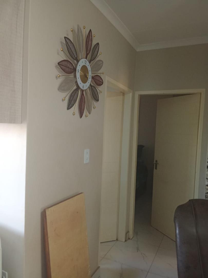 2 Bedroom Property for Sale in Lehae Gauteng