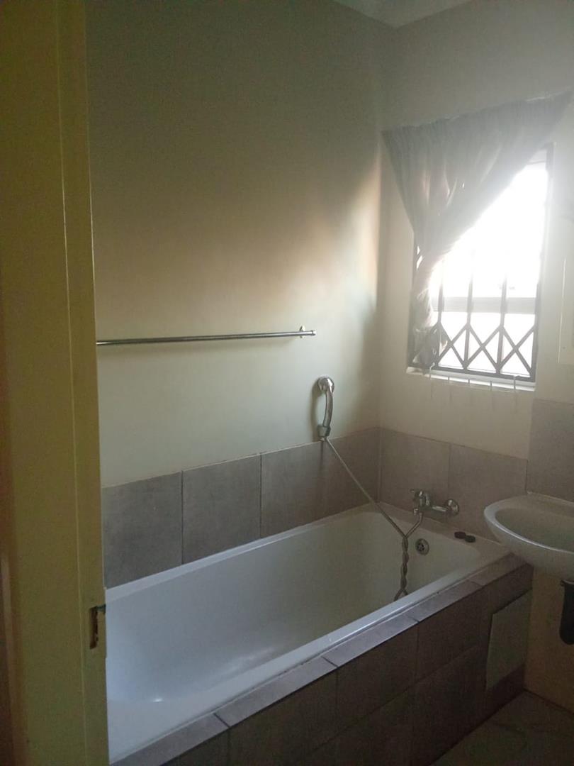 2 Bedroom Property for Sale in Lehae Gauteng