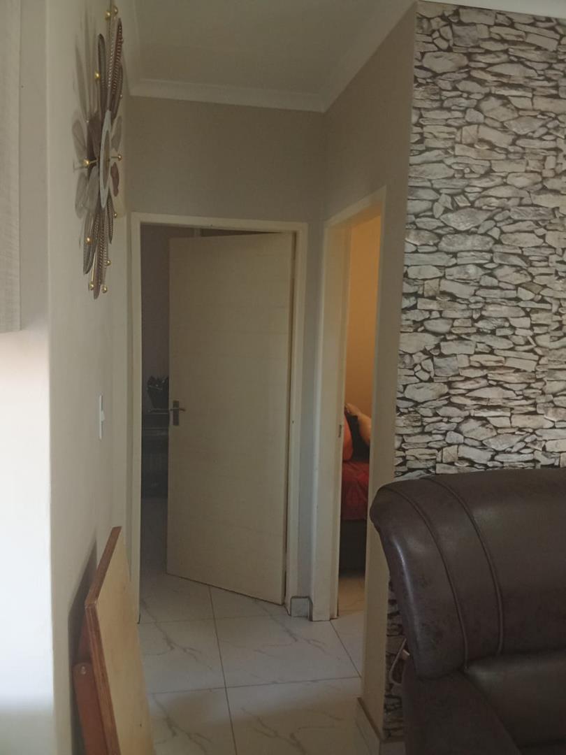 2 Bedroom Property for Sale in Lehae Gauteng