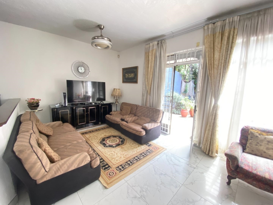 3 Bedroom Property for Sale in Mondeor Gauteng