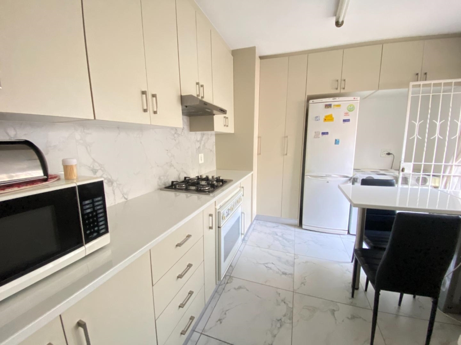 3 Bedroom Property for Sale in Mondeor Gauteng