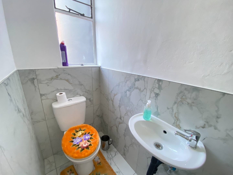 3 Bedroom Property for Sale in Mondeor Gauteng