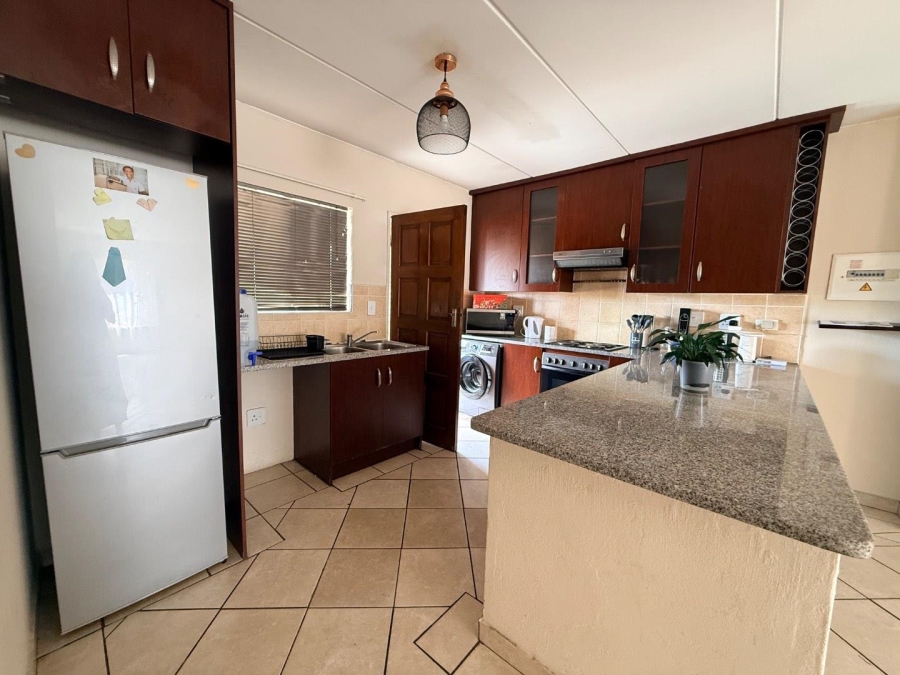 2 Bedroom Property for Sale in Sundowner Gauteng