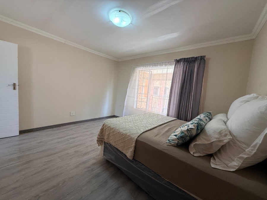 2 Bedroom Property for Sale in Sundowner Gauteng
