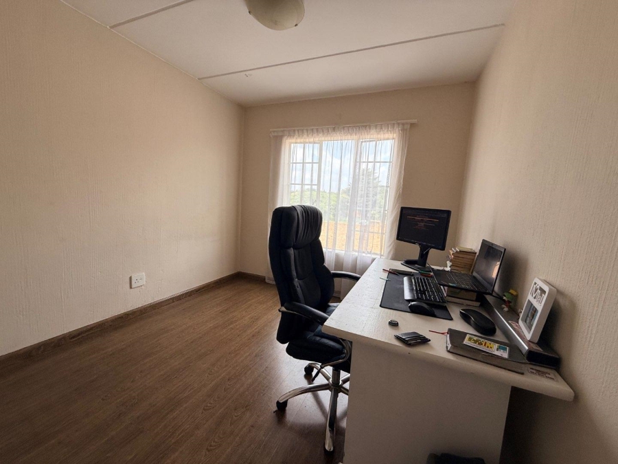 2 Bedroom Property for Sale in Sundowner Gauteng