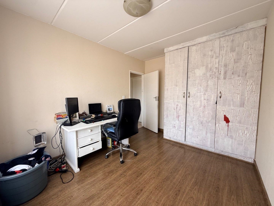 2 Bedroom Property for Sale in Sundowner Gauteng