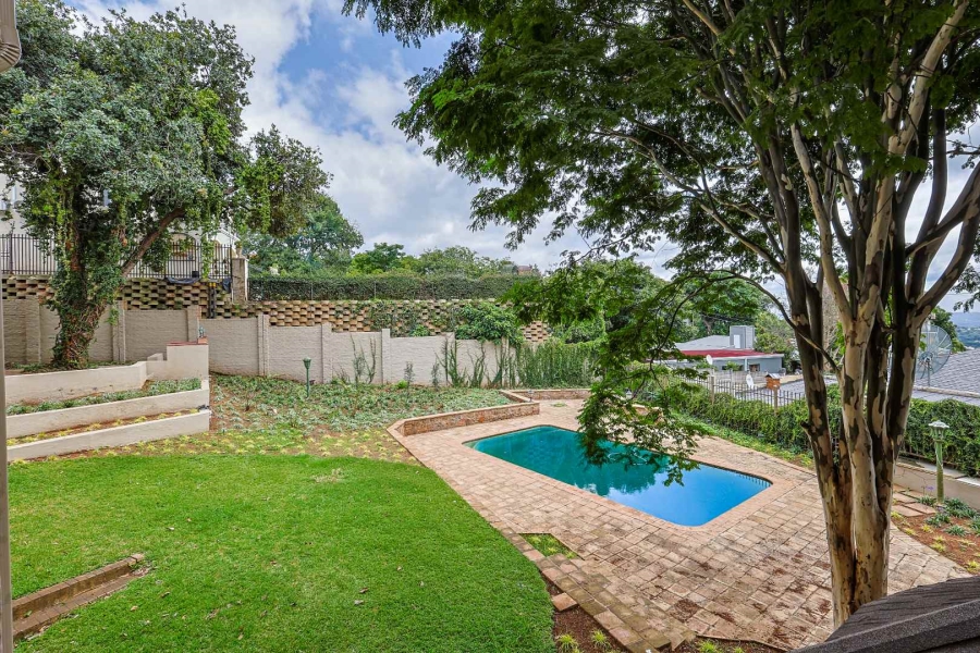 6 Bedroom Property for Sale in Waterkloof Ridge Gauteng