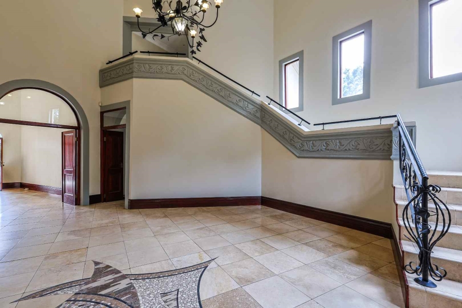 6 Bedroom Property for Sale in Waterkloof Ridge Gauteng