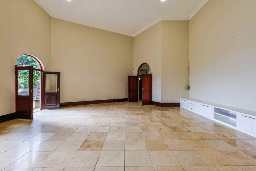 6 Bedroom Property for Sale in Waterkloof Ridge Gauteng