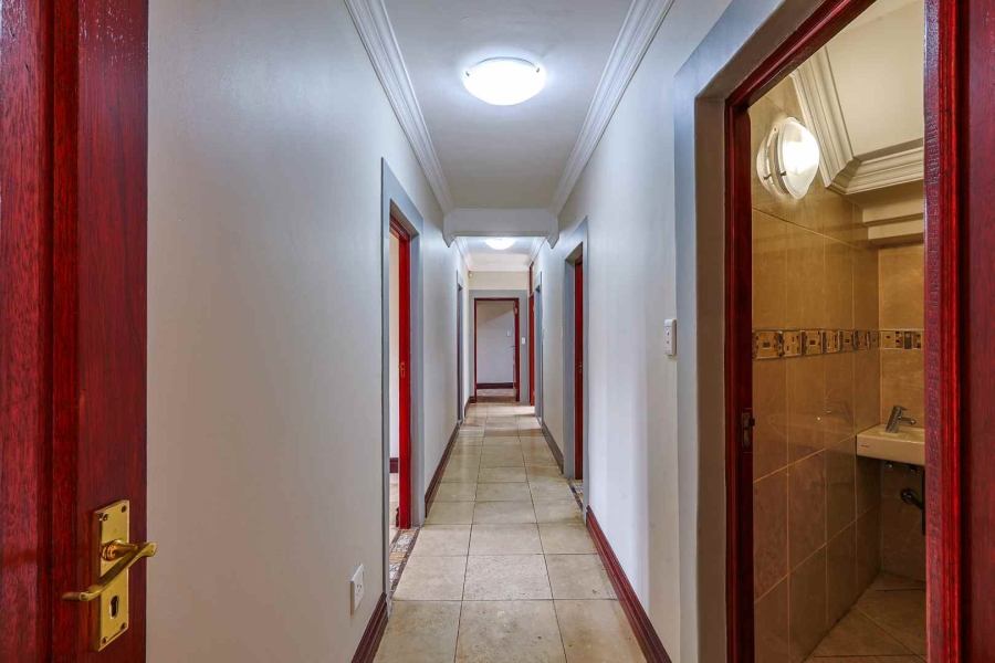 6 Bedroom Property for Sale in Waterkloof Ridge Gauteng