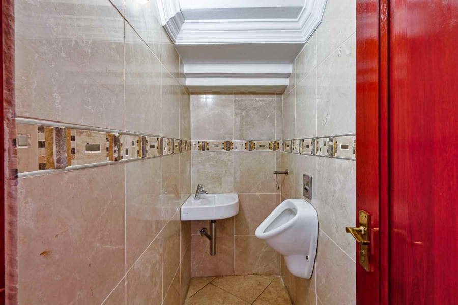 6 Bedroom Property for Sale in Waterkloof Ridge Gauteng