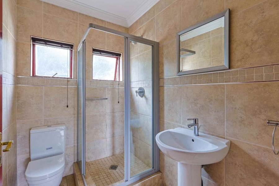 6 Bedroom Property for Sale in Waterkloof Ridge Gauteng