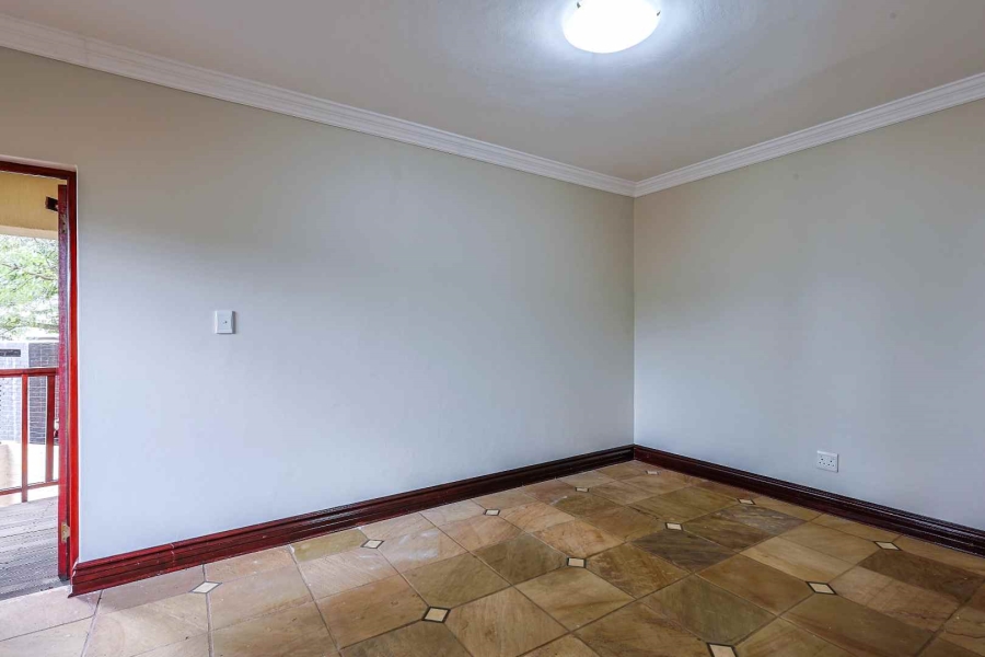 6 Bedroom Property for Sale in Waterkloof Ridge Gauteng