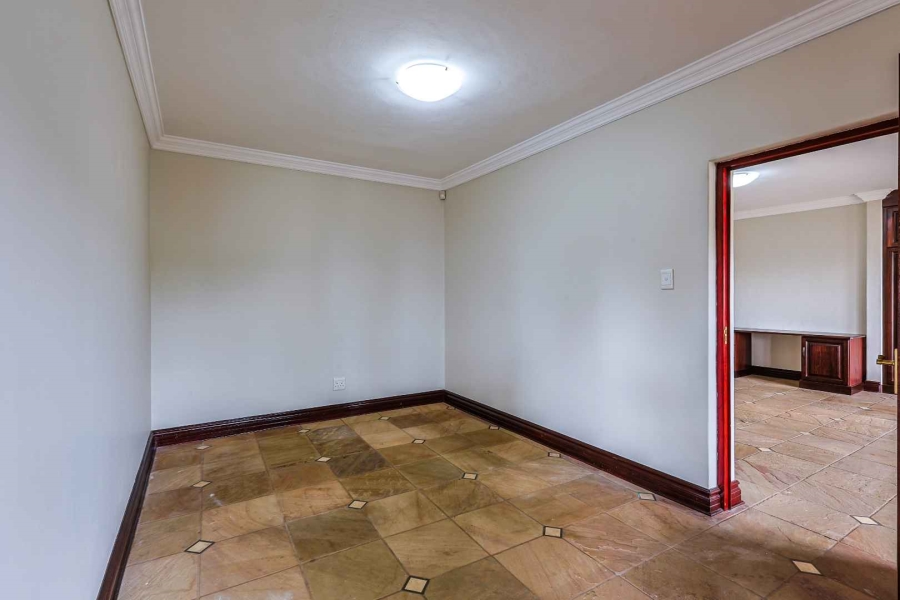 6 Bedroom Property for Sale in Waterkloof Ridge Gauteng