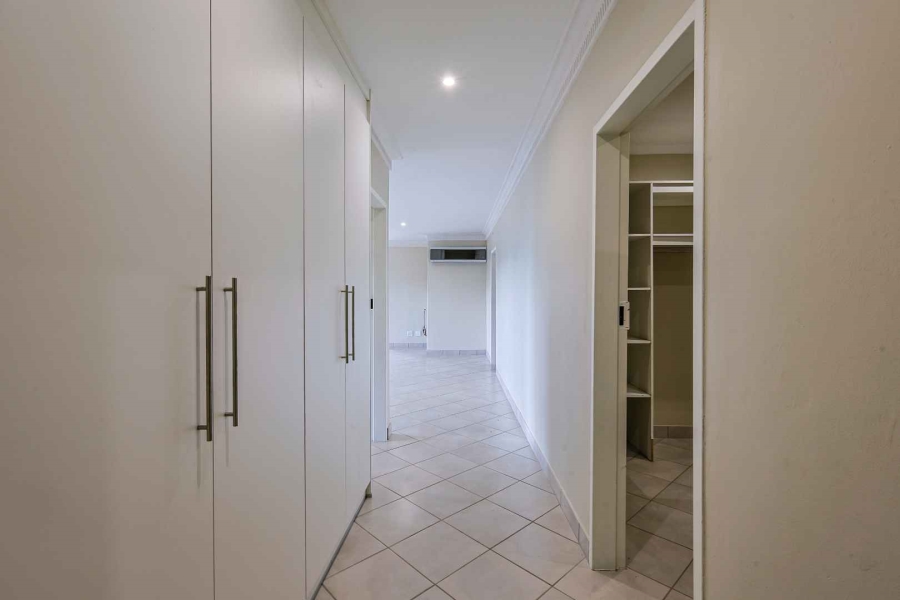 6 Bedroom Property for Sale in Waterkloof Ridge Gauteng