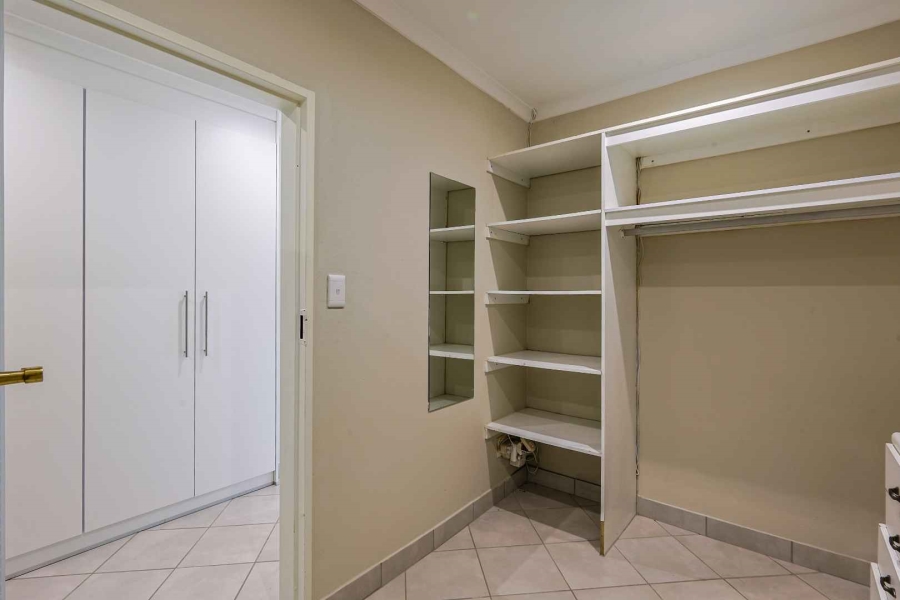 6 Bedroom Property for Sale in Waterkloof Ridge Gauteng