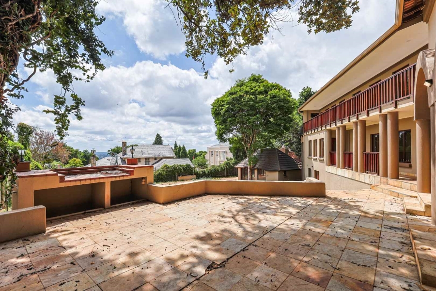 6 Bedroom Property for Sale in Waterkloof Ridge Gauteng