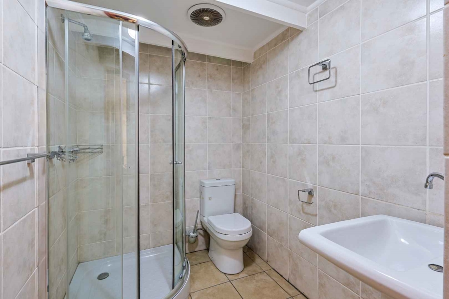 6 Bedroom Property for Sale in Waterkloof Ridge Gauteng