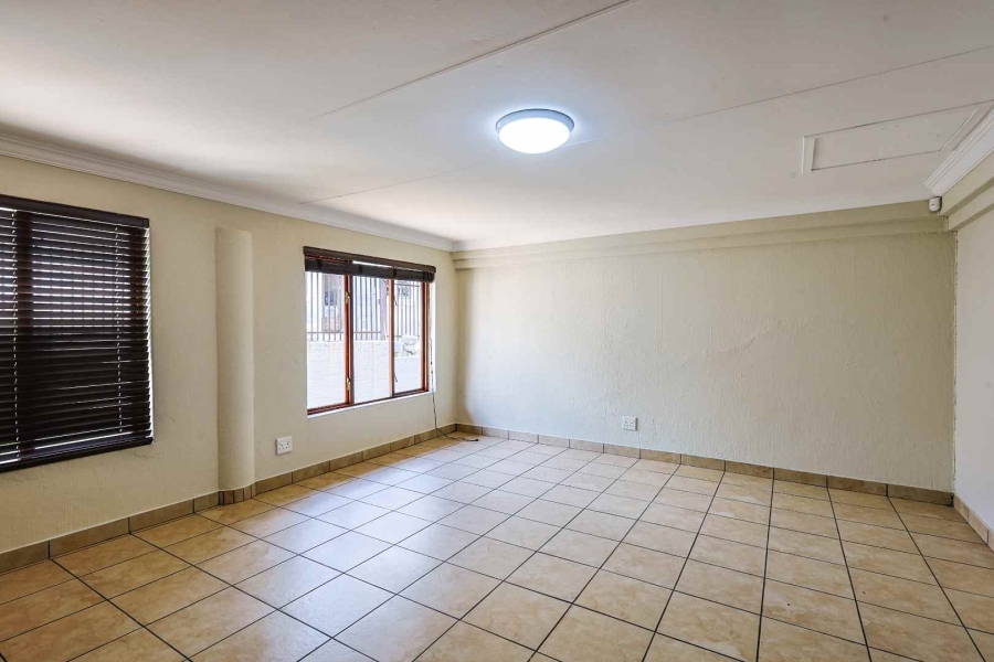 6 Bedroom Property for Sale in Waterkloof Ridge Gauteng