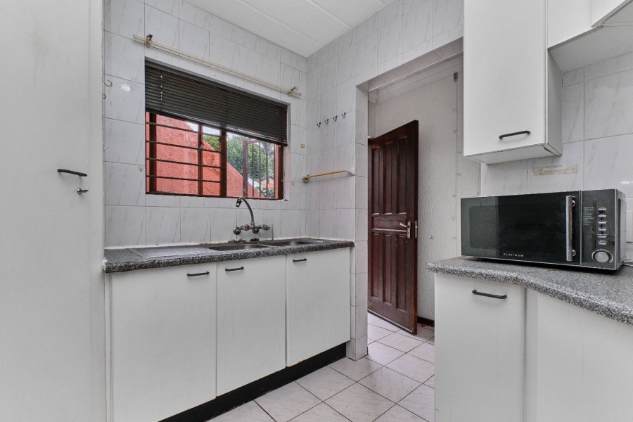 2 Bedroom Property for Sale in Little Falls Gauteng